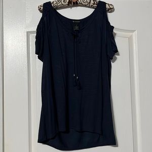 New Directions. Navy. Cold Shoulder Blouse. Size Small.